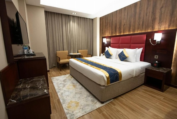 Ramee Guestline Hotel image 16