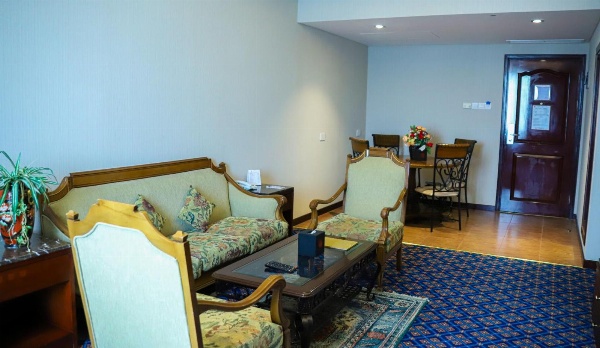 Ramee Guestline Hotel image 2