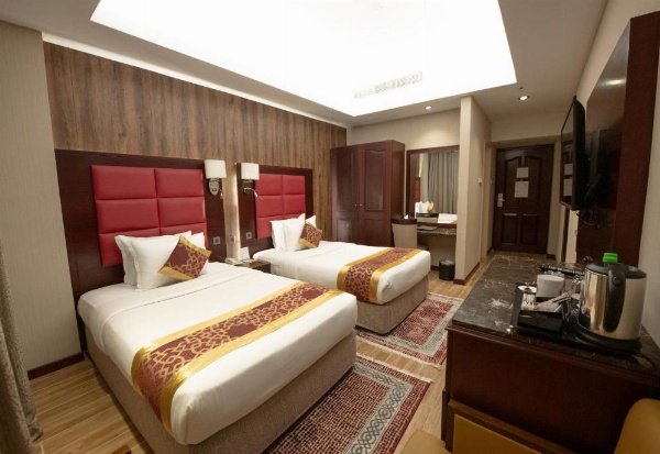 Ramee Guestline Hotel image 25