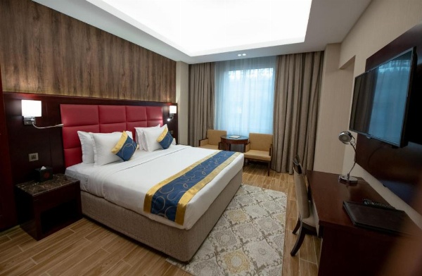 Ramee Guestline Hotel image 31