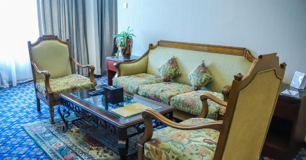 Ramee Guestline Hotel image 5